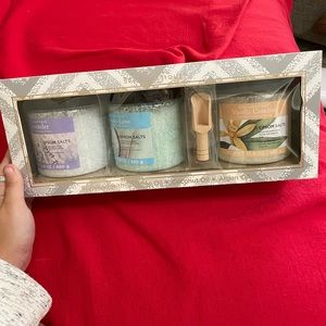 Bath salts gift set